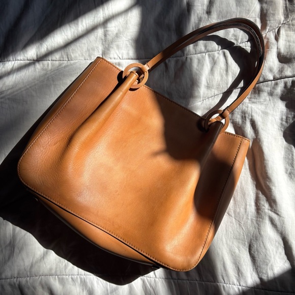Gucci Vintage Tan Caramel Cow Leather Shoulder Bag Rare Find comes with COA - Picture 1 of 17